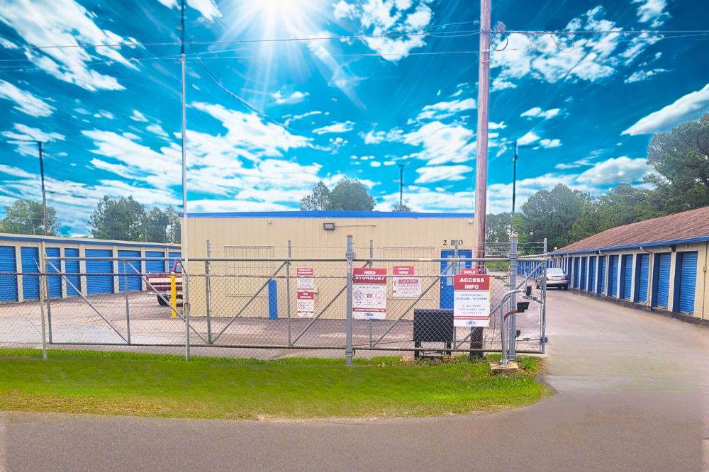 Self-storage facility Havelock NC 28532 gated